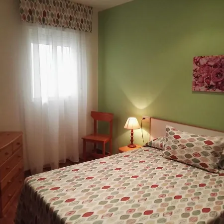 Grove Hotel *